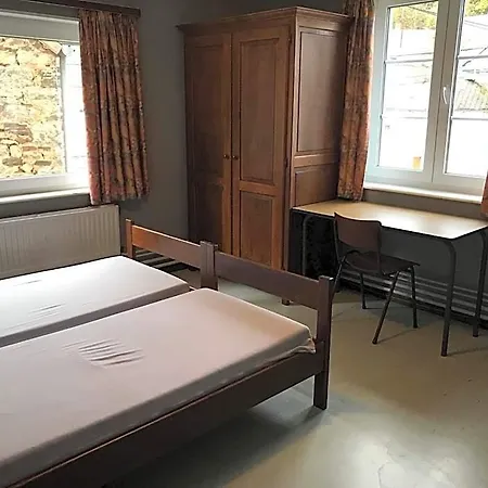Hotel Centre Louis Delobbe Nismes